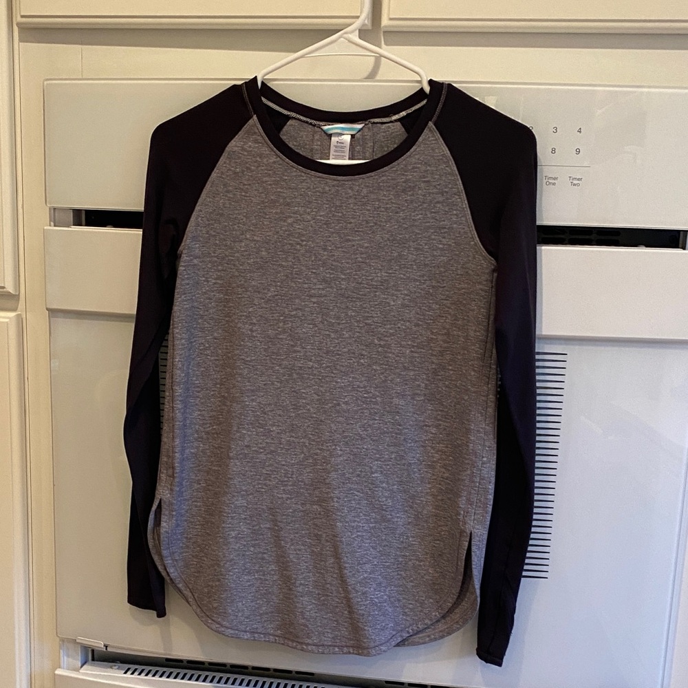 Ivivva Gray and Black Long Sleeve Tee